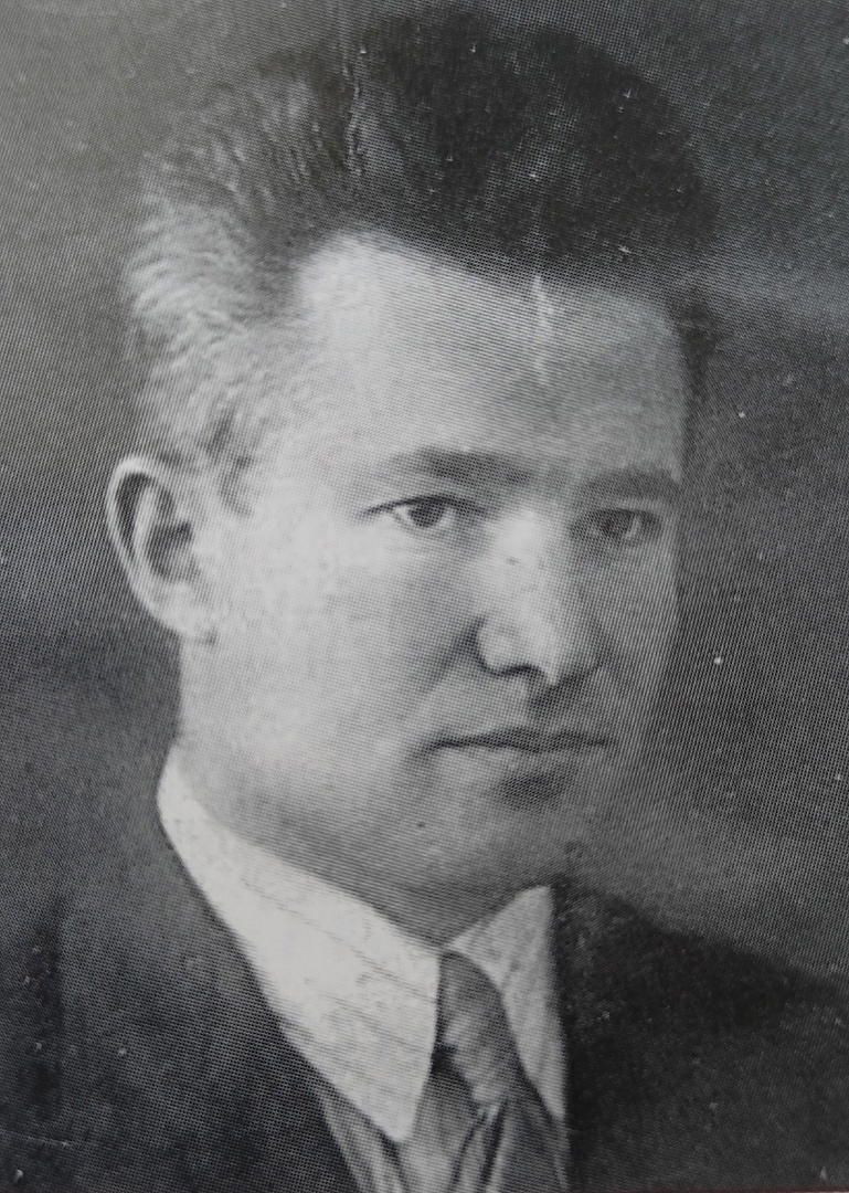                                                          Сухомлинов Сергей Андреевич