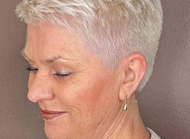 "Оболванили в салоне": 5 способов зрительно удлинить волосы