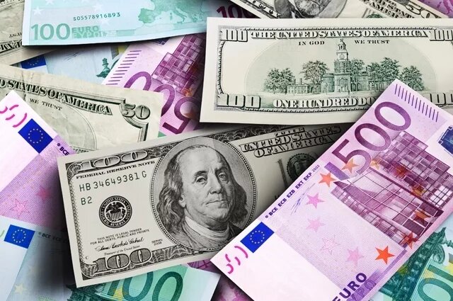    Сколько стоят доллар, евро и юань 1 апреля?