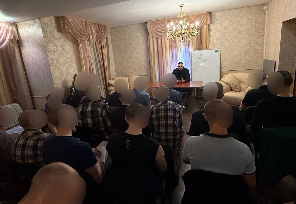 В реабилитационном центре «Верный шаг» в Екатеринбурге проведена лекция «Особенности мышления зависимого».