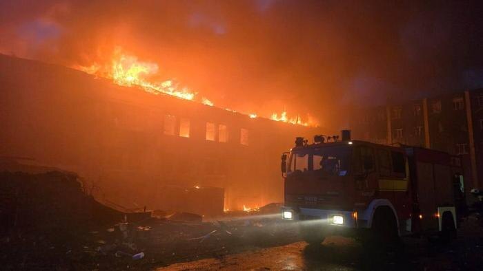 Промзона Харькова после ночной работы «Гераней», источник – Телеграм-канал Военкор Котенок