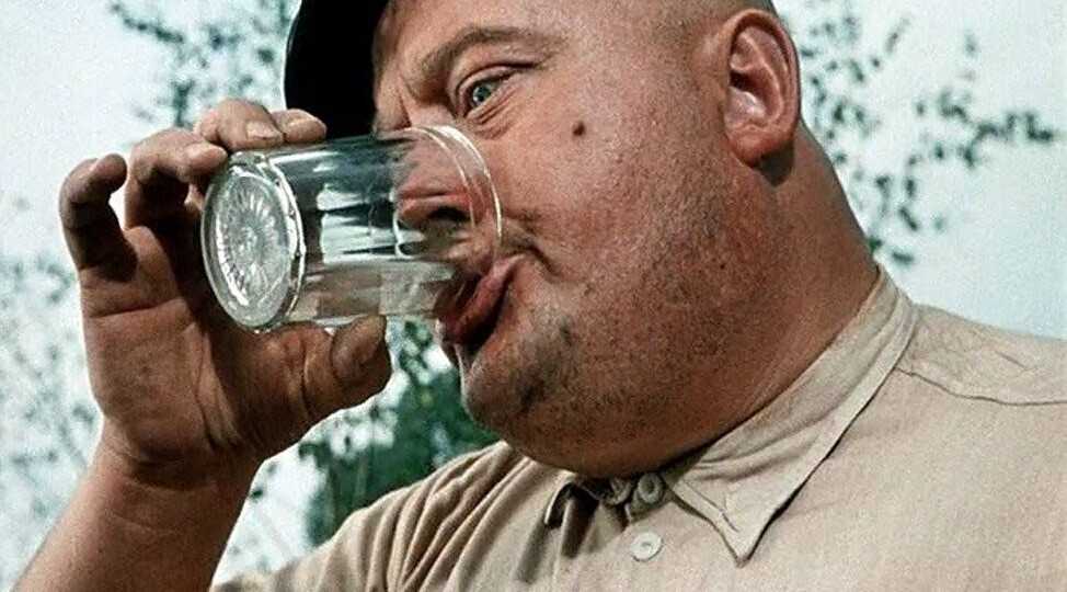 В какое время суток пить алкоголь наиболее вредно, а в какое - почти безопасно?