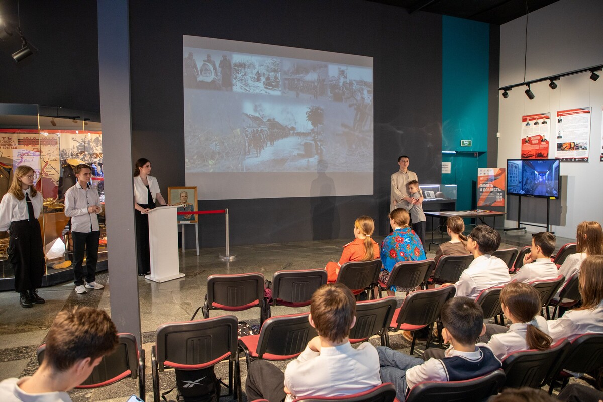    Школьники покажут в Музее Победы литературно-музыкальную композицию о войне