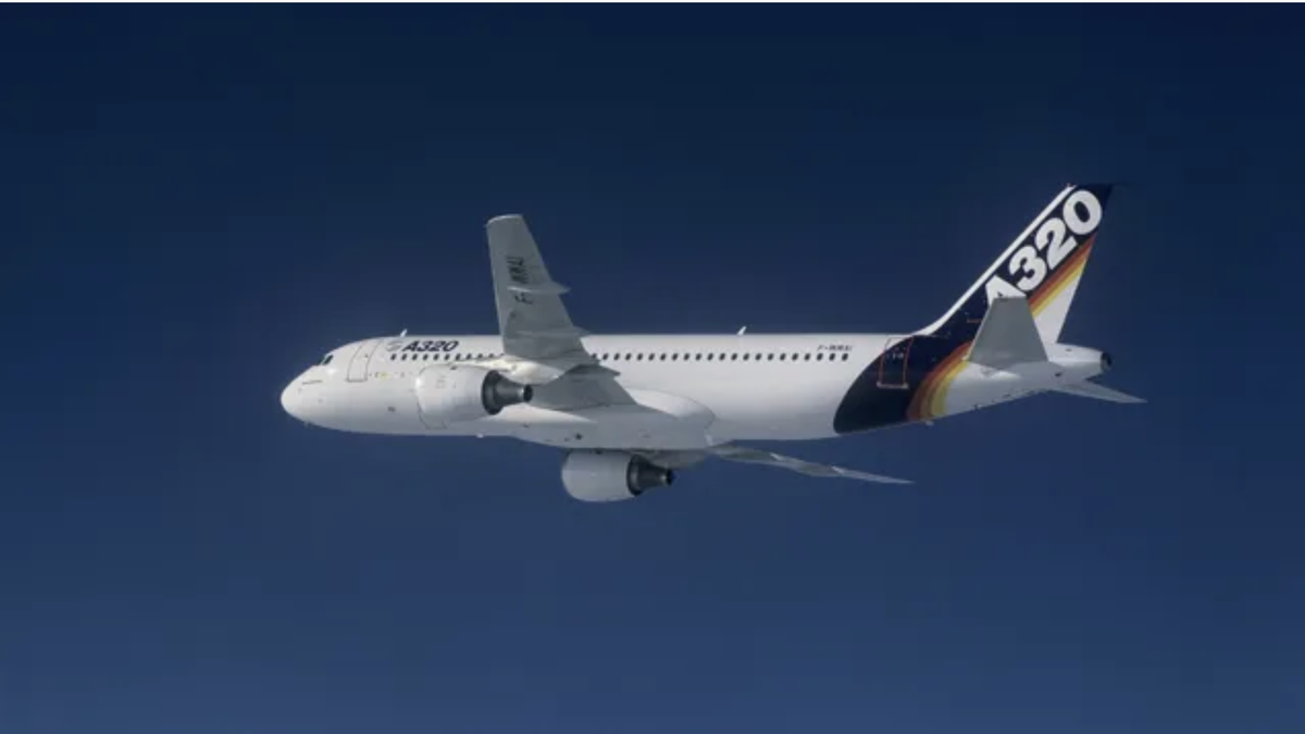 Первая версия A320 во время испытательного полёта. (aeronewstv)
