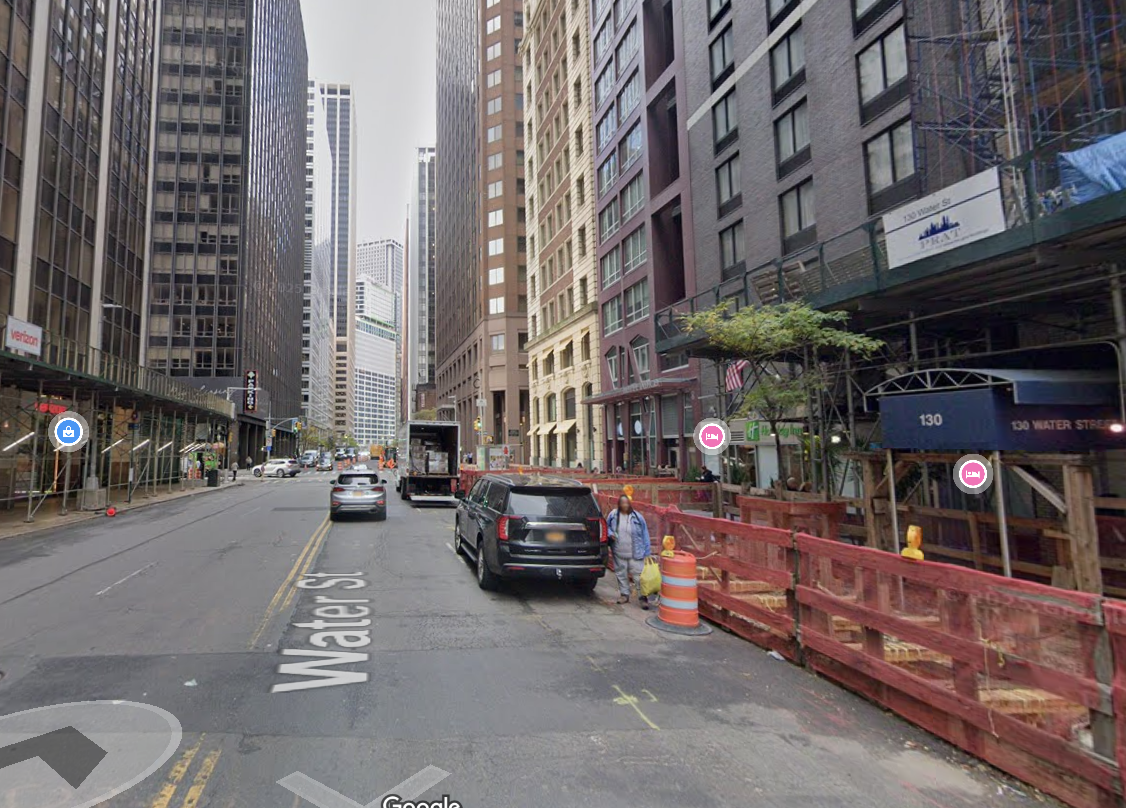Здесь оборвалась жизнь Русланы - 130 Water Street, New York
