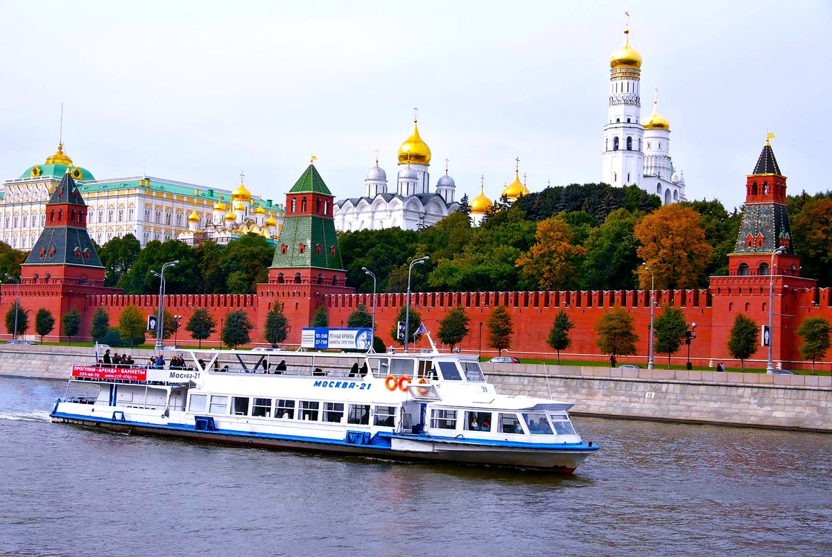 Речные прогулки по Москве-реке. Из открытых источников