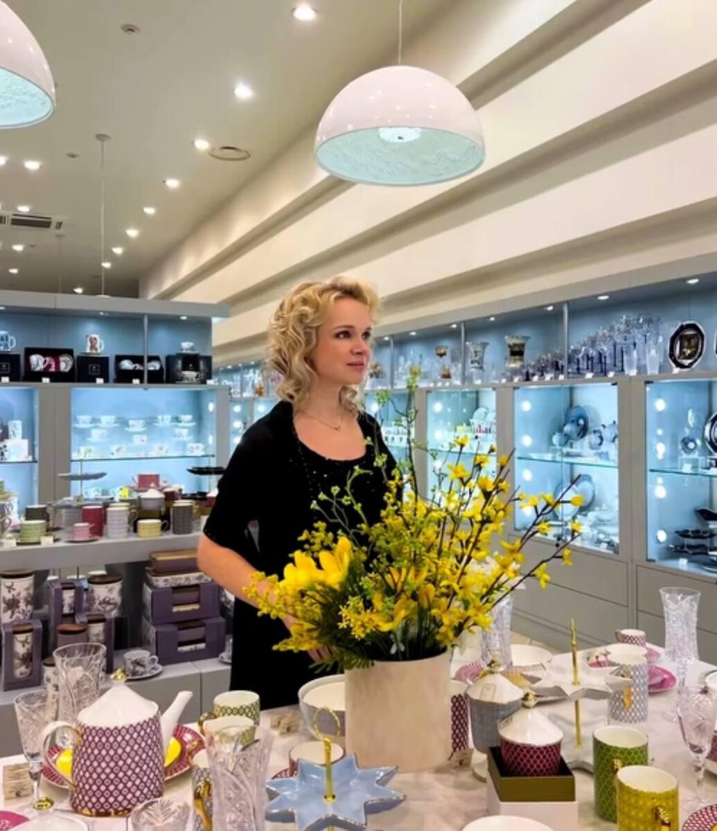 Листайте вправо, чтобы увидеть больше изображений