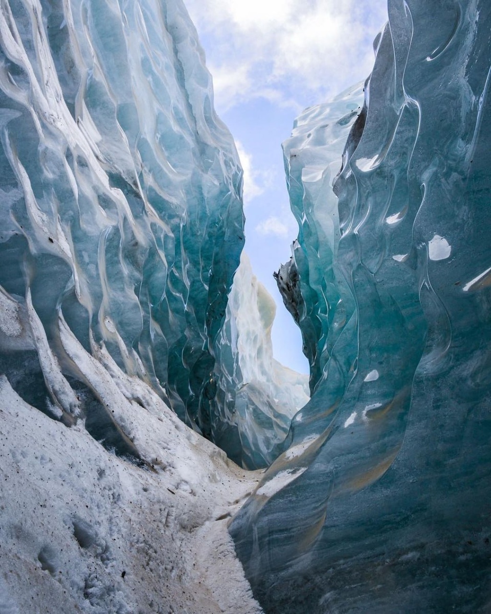 Цейский ледник. Автор фото: Ирина Лопырева Inst: ira_lopyreva_