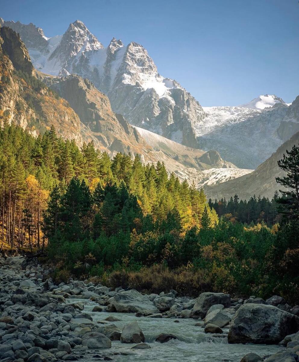 Ледник Караугом. Автор фото: Inst: Mikhoshka