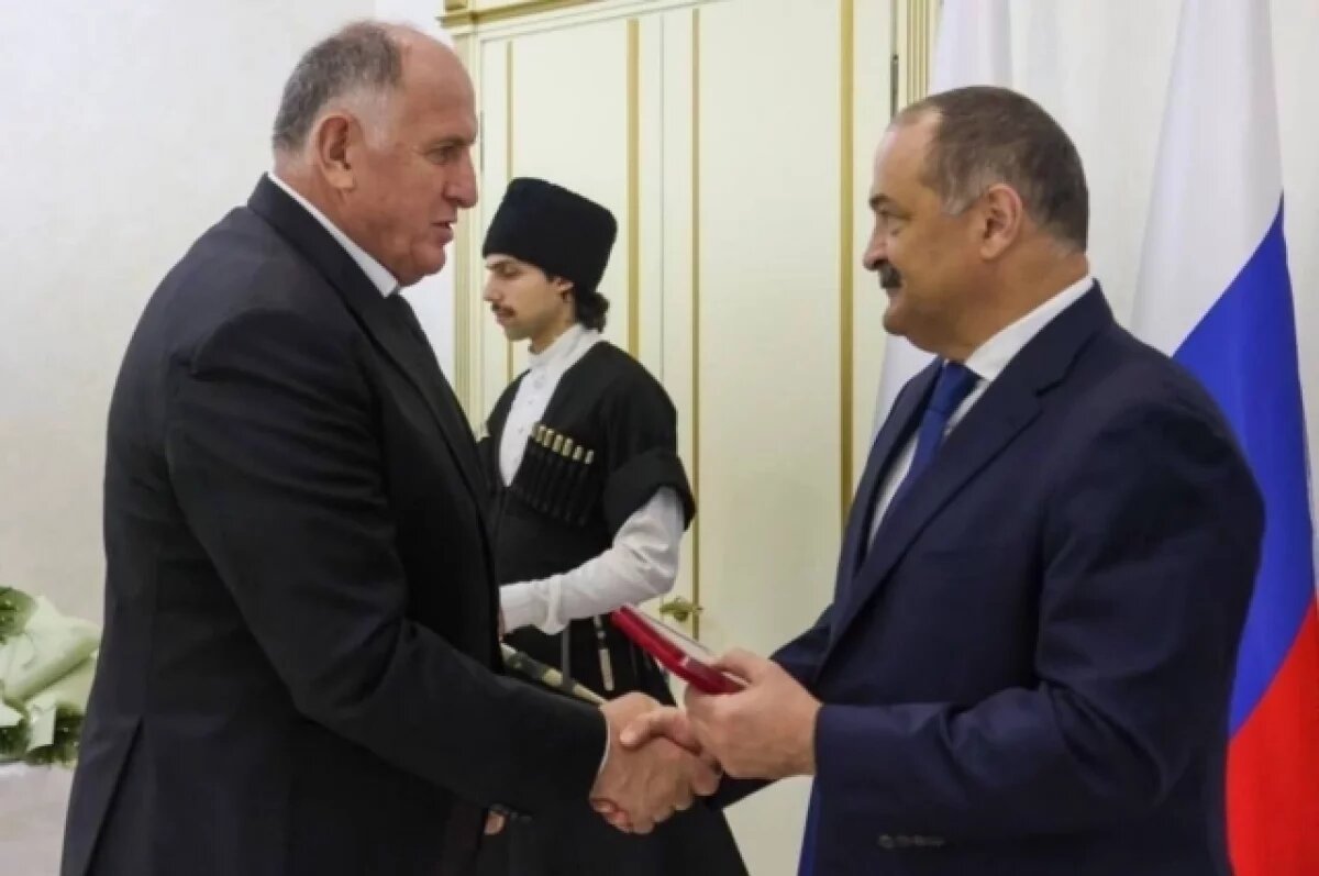    Сергей Меликов поздравил премьер-министра Дагестана с 65-летием