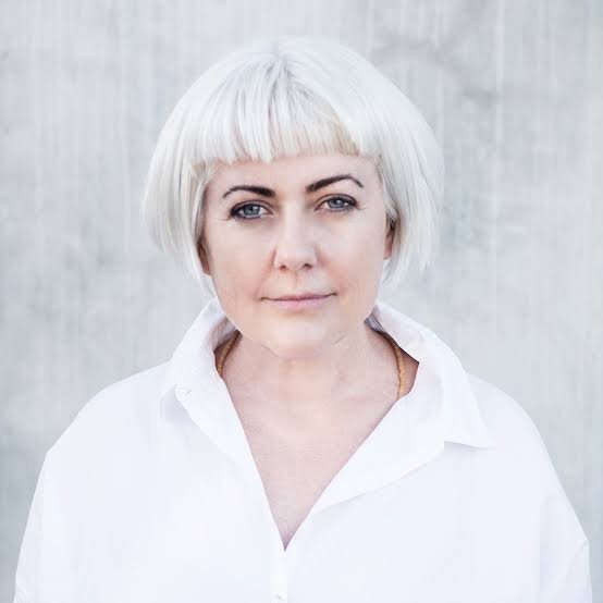 Австралийская художница Ким Баррет