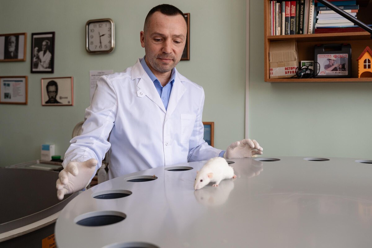 На фото Владимир Беляков