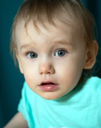 Вадику очень нужна семья! Мама и папа.