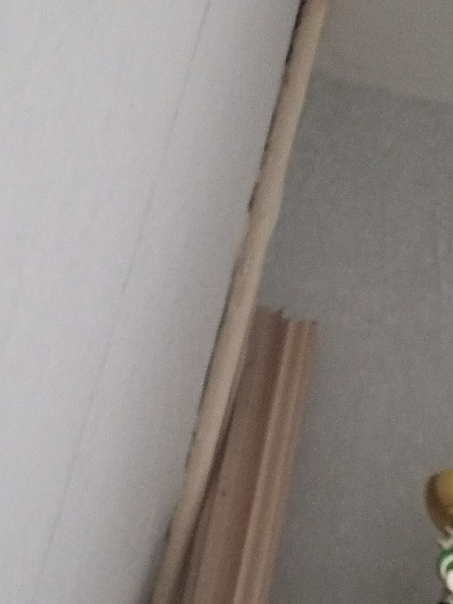 А теперь фото плинтуса. 