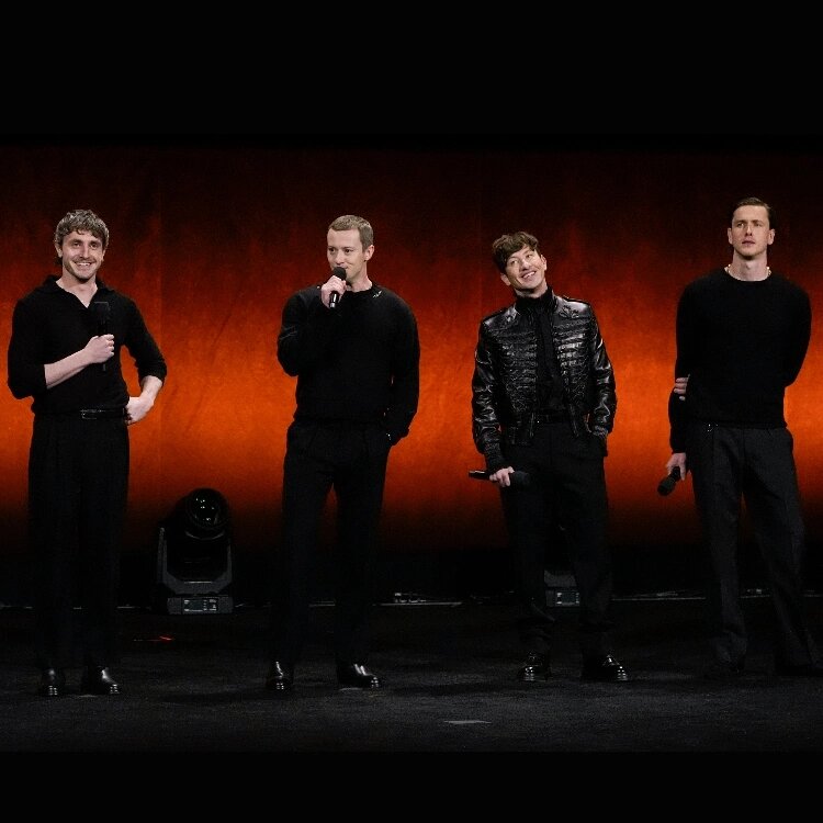 Пол Мескал, Джозеф Куинн, Барри Кеоган, Харрис Дикинсон📷
