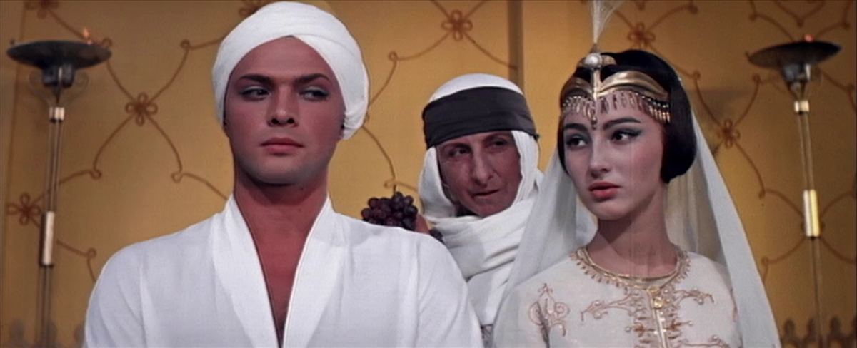 Кадр из фильма "Волшебная лампа Аладдина" (1967)
