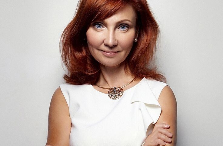 Лариса Ренар