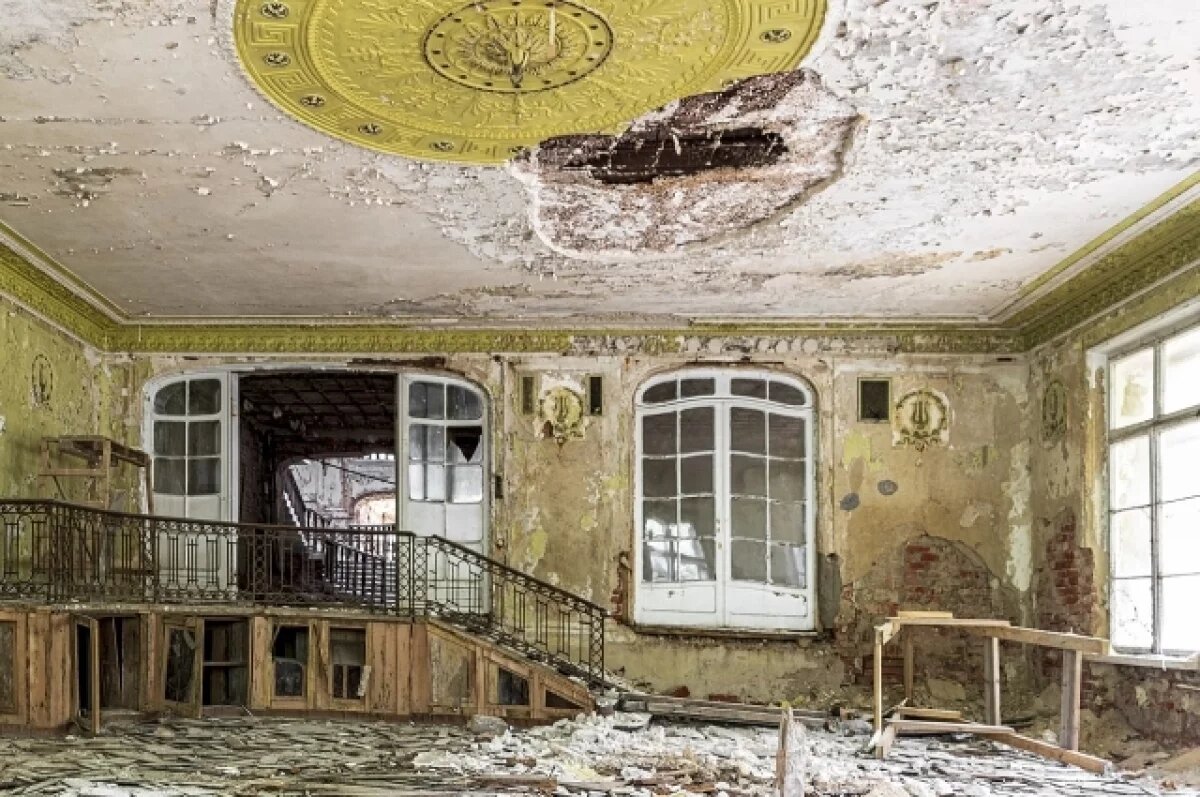    В Петербурге 18 памятников вошли в федеральную программу по сохранению