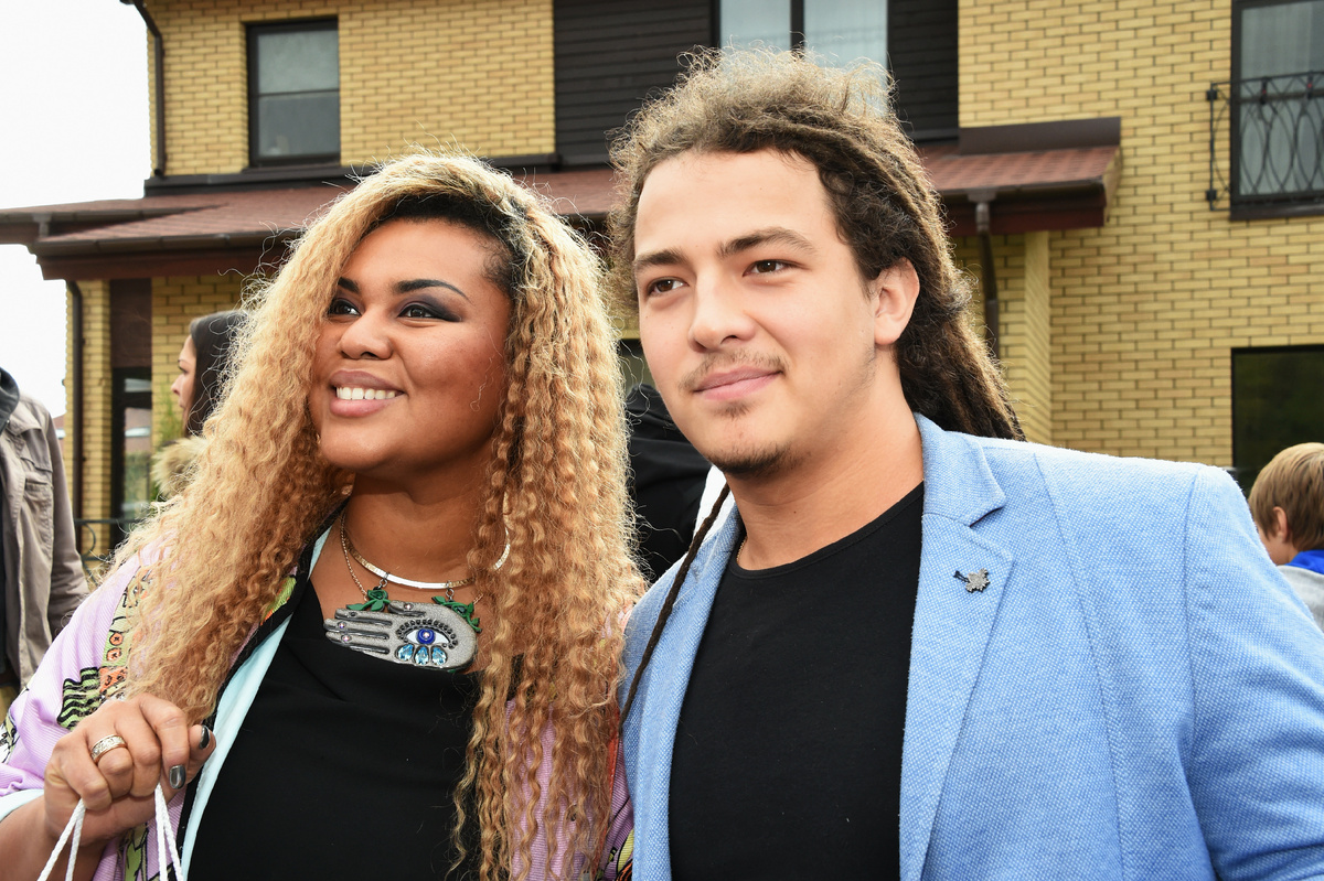 Корнелия Манго и Богдан Дюрдь. Фото: Anatoly Lomokhov / Global Look Press