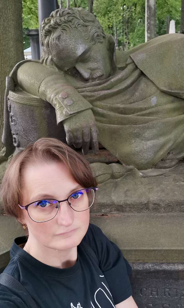 Я и "Спящий офицер" до реставрации