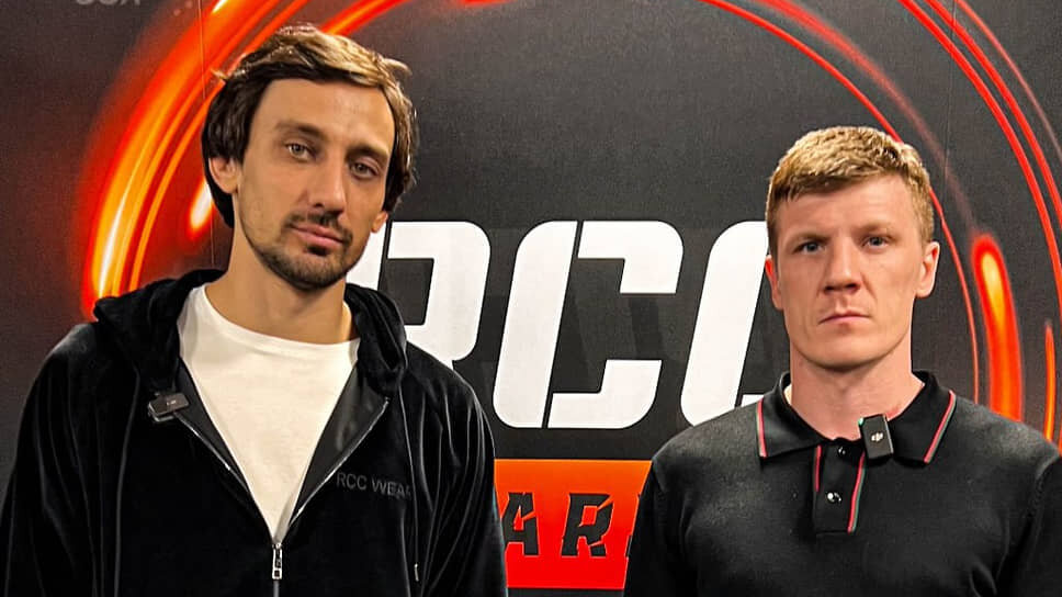 Глава лиги RCC Николай Клименко (слева), экс-чемпион в полулегком весе Виктор Баталов (справа).📷Фото: Пресс-служба RCC