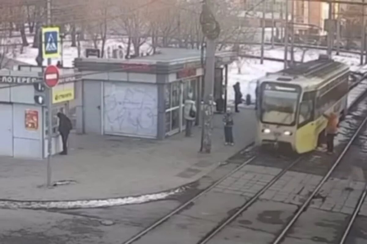    Ярославский суд разберется с вандалом, разрисовавшим трамвай на Свердлова