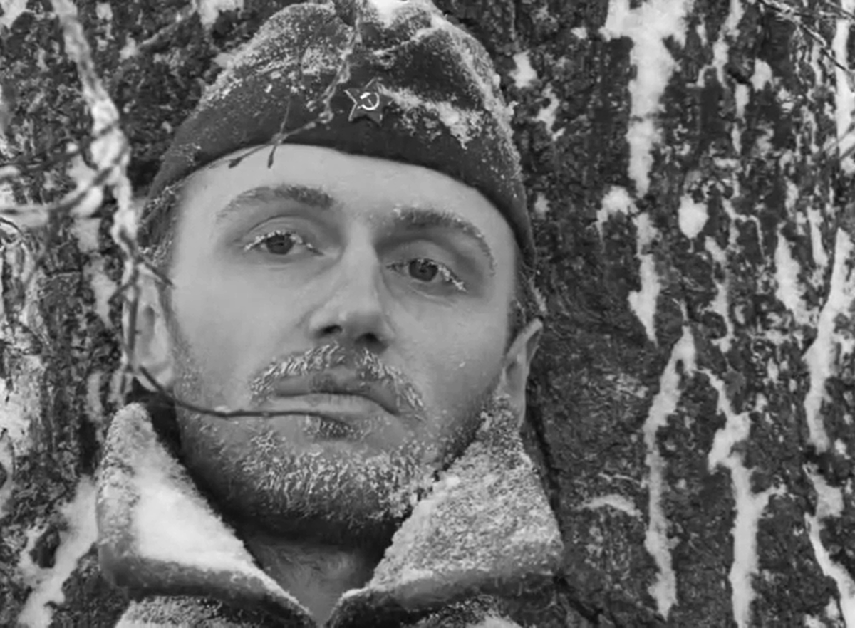Кадр из кинофильма "Восхождение", 1976 г., режиссер Лариса Шепитько, сценаристы Юрий Клепиков, Лариса Шепитько, Василь Быков, композитор Альфред Шнитке (скриншот)