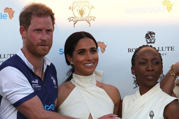 Гарри, Меган и Софи Чандаука на турнире поло в апреле 2024 года. 