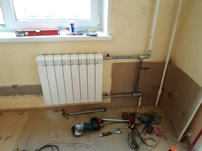 Установка радиатора отопления своими руками