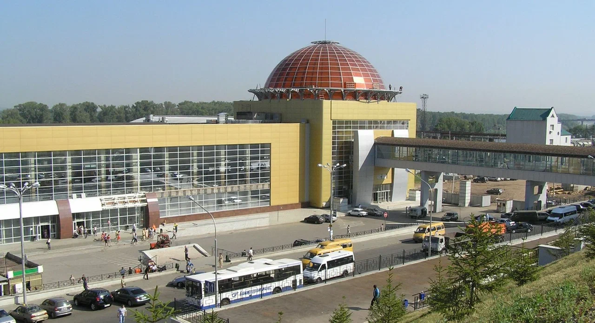 Уфа. Фото с сайта https://yandex.com/maps/org/aleksandr/42500964903/features/?ll=55.886925%2C54.018295&z=15. Взято с Яндекс.Картинки