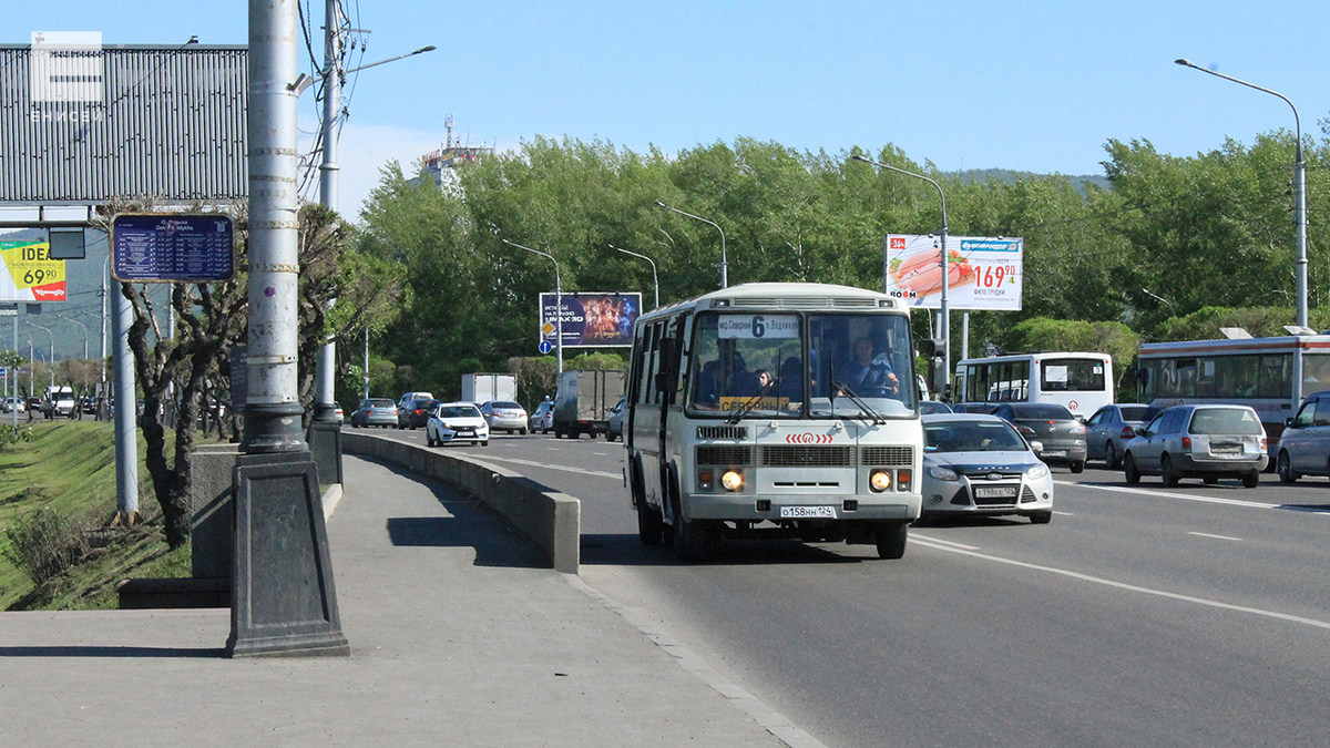     «Выгоняйте! У него газовый пистолет»: красноярцы устроили странную перепалку в маршрутке