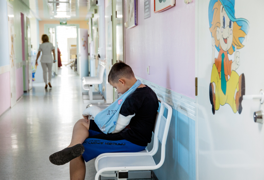    Сургутские травматологи рассказывают, какие опасности поджидают детей весной