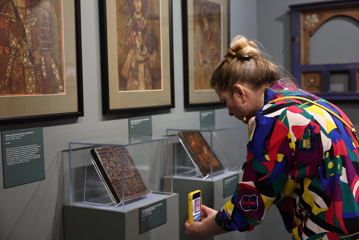 Елена Купцова
Посетительница на выставке.