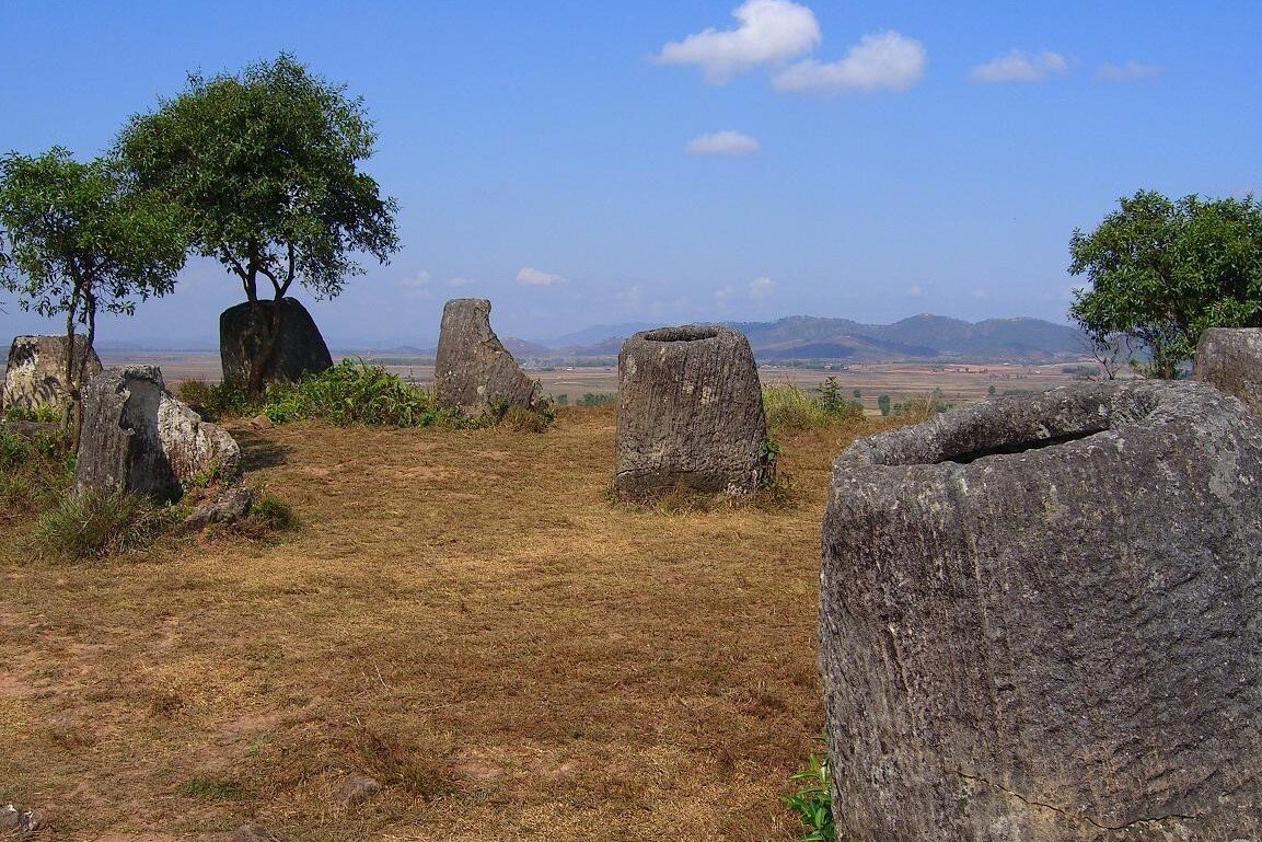   Тайны Долины кувшинов Лаоса: что скрывают гигантские каменные сосуды?