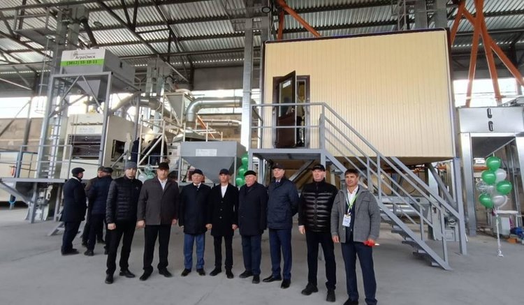    Новую семенную линию открыли в КФХ Омской области