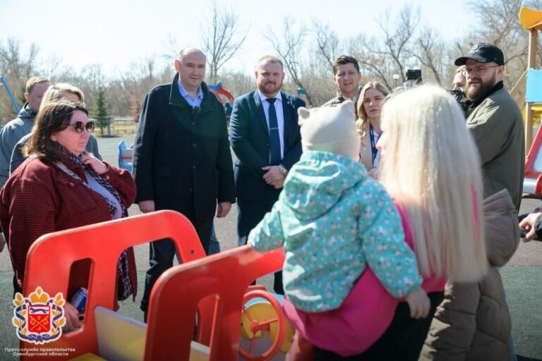    Врио губернатора Солнцев посетил в Орске объекты, пострадавшие во время паводка 2024 года Андрей Севостьянов