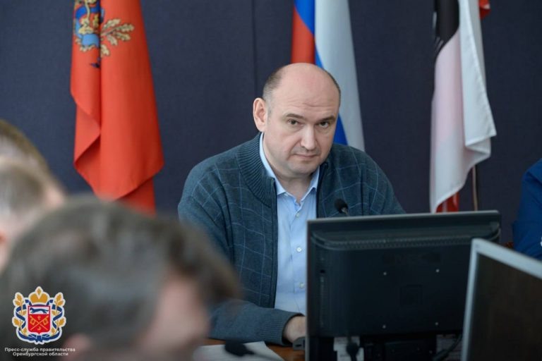    Врио губернатора Евгений Солнцев провёл в Орске заседание комиссии по ЧС Оренбуржье