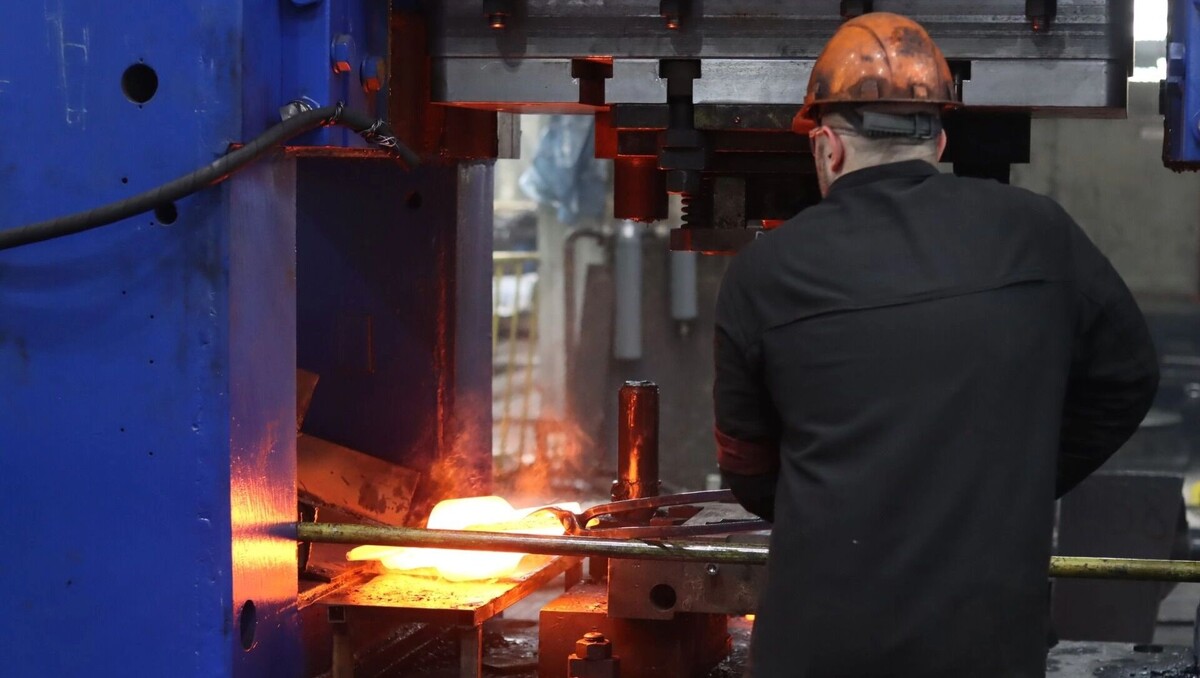     Источник: Челябинский кузнечно-прессовый завод