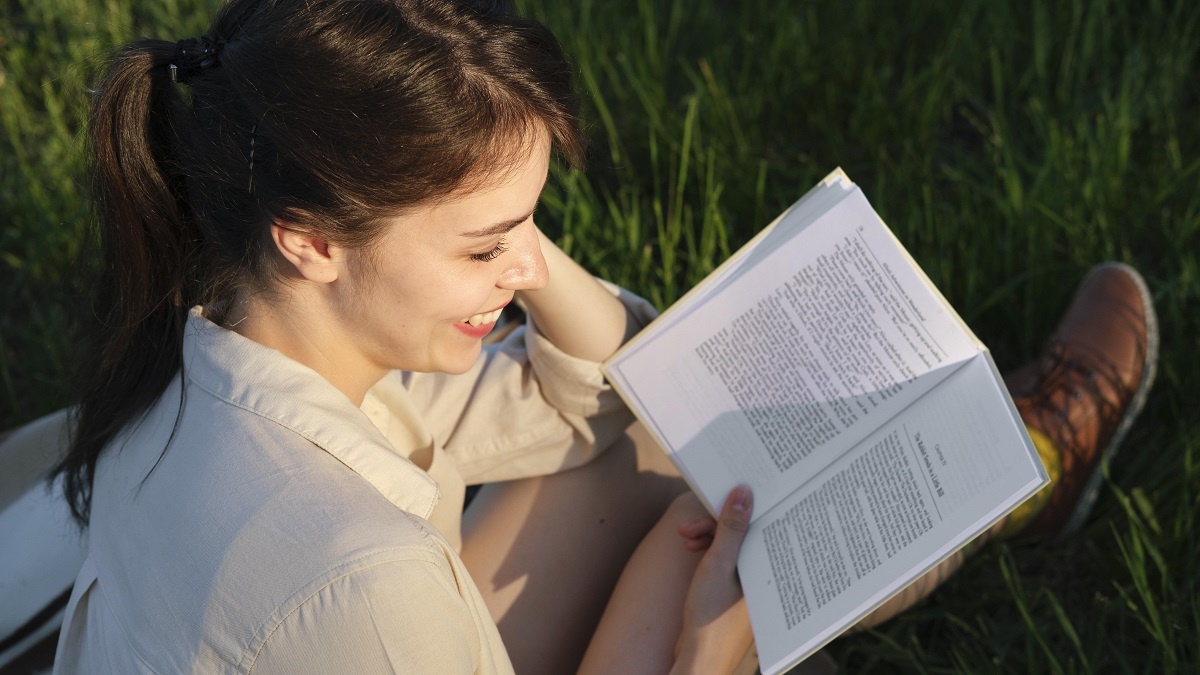    Топ-5 книжных новинок апреля 2025 года. Фото: Freepik