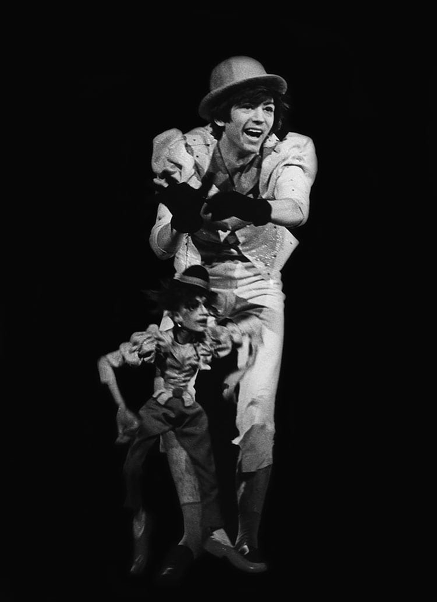 Геннадий Бортников в спектакле «Глазами клоуна», 1968 год
