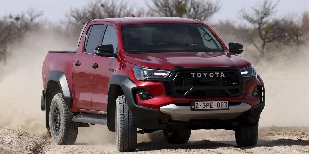 Новая Toyota Hilux GR Sport II – пикап для бездорожья