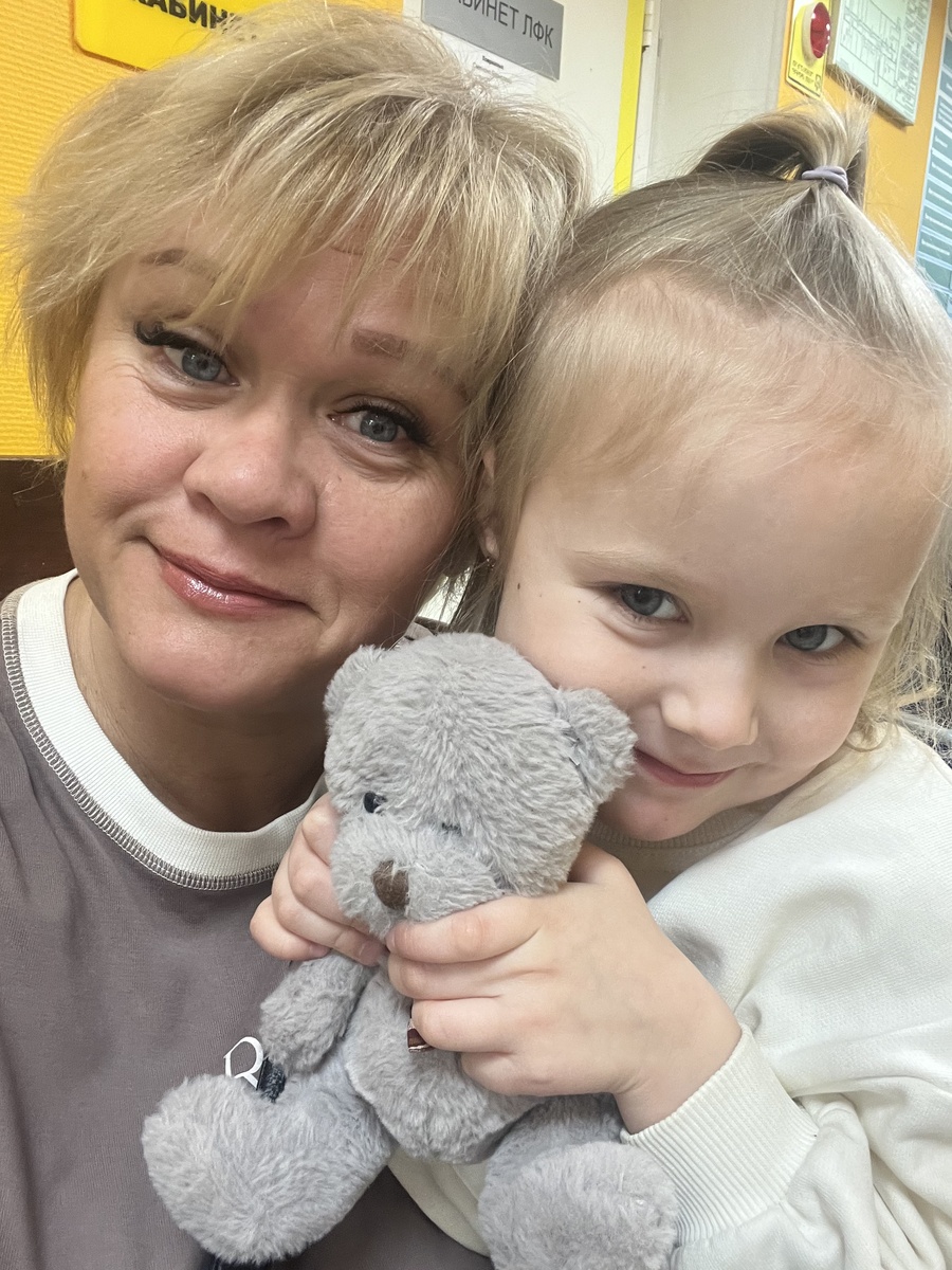 Алиса соскучилась и поведение к ребенка замечательное.