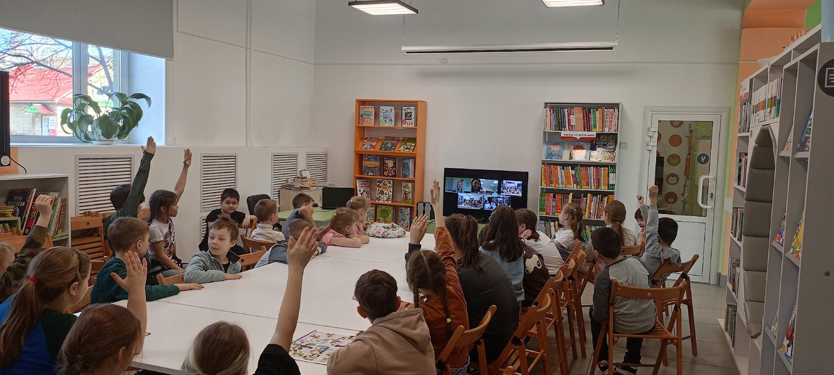 Филиал "Детская библиотека" г. Углича, Ярославской области на встрече с Наталией Отто