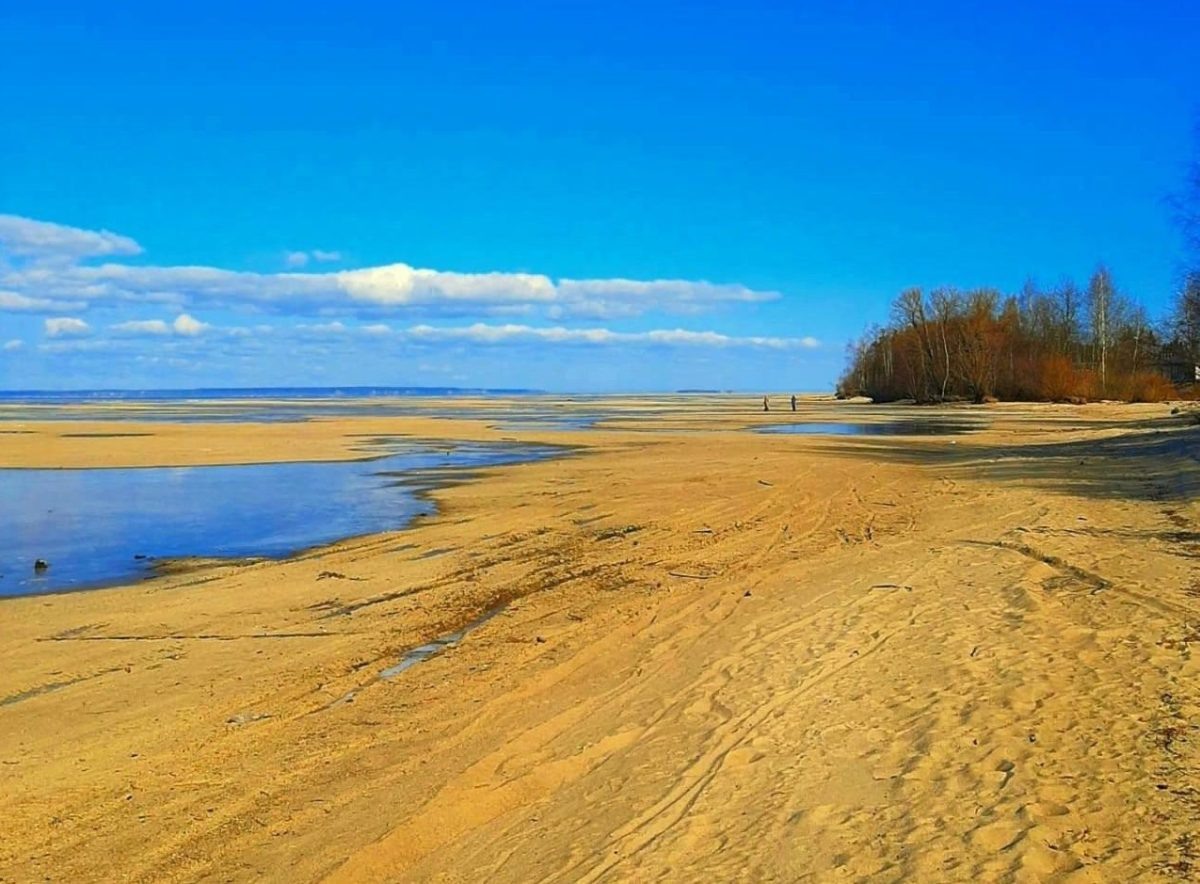    Из-за малоснежной зимы Горе-море сильно обмелело