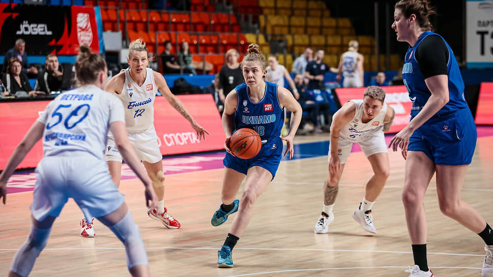 Фото с матча «Динамо-Курск» — «Енисей» (Красноярск) в рамках премьер-лиги 2024/25.📷Фото: ЖБК «Динамо-Курск»
