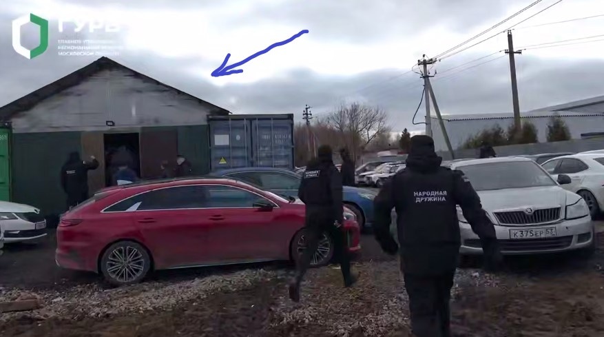 С виду ангар, но это мечеть.