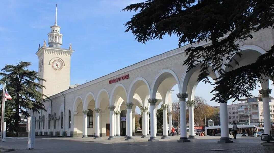 Вокзал, город Симферополь. Фото из открытых источников