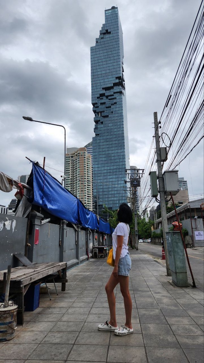 Здание высотой 314 метров в Бангкоке