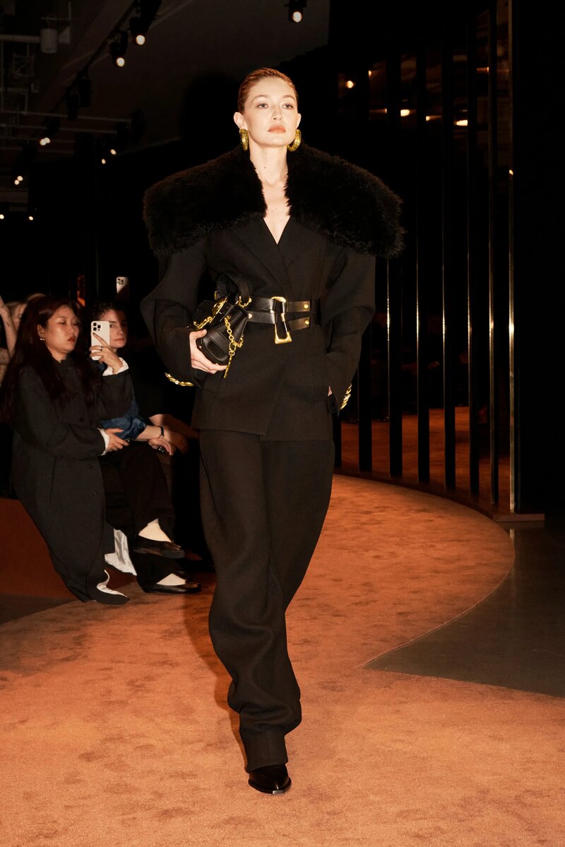Schiaparelli Fall 2025 Ready-To-Wear