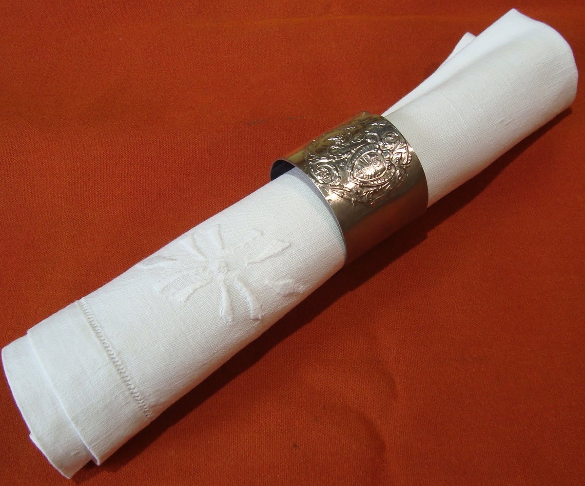 Кольцо для салфетки